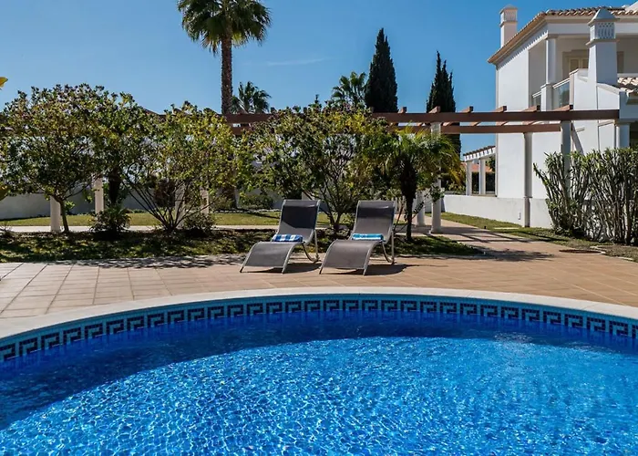 Cantinho By Intiholidays Дом отдыха