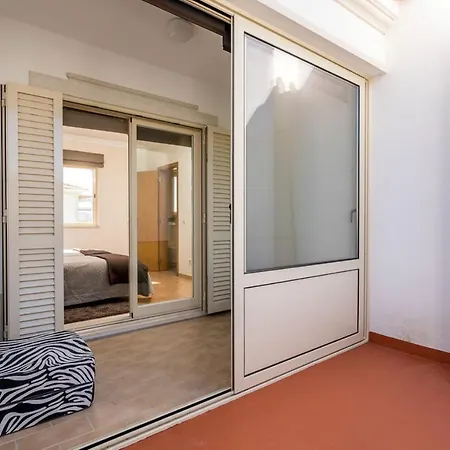 Hébergement de vacances Cantinho - Superb Townhouse For 6 Persons At Galé
