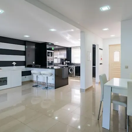 Cantinho - Superb Townhouse For 6 Persons At Galé Hébergement de vacances *